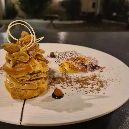 فندق Le Coin Fleuri 4*