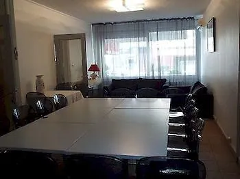 Le Coin Fleuri 4* ديني-ليه-بان